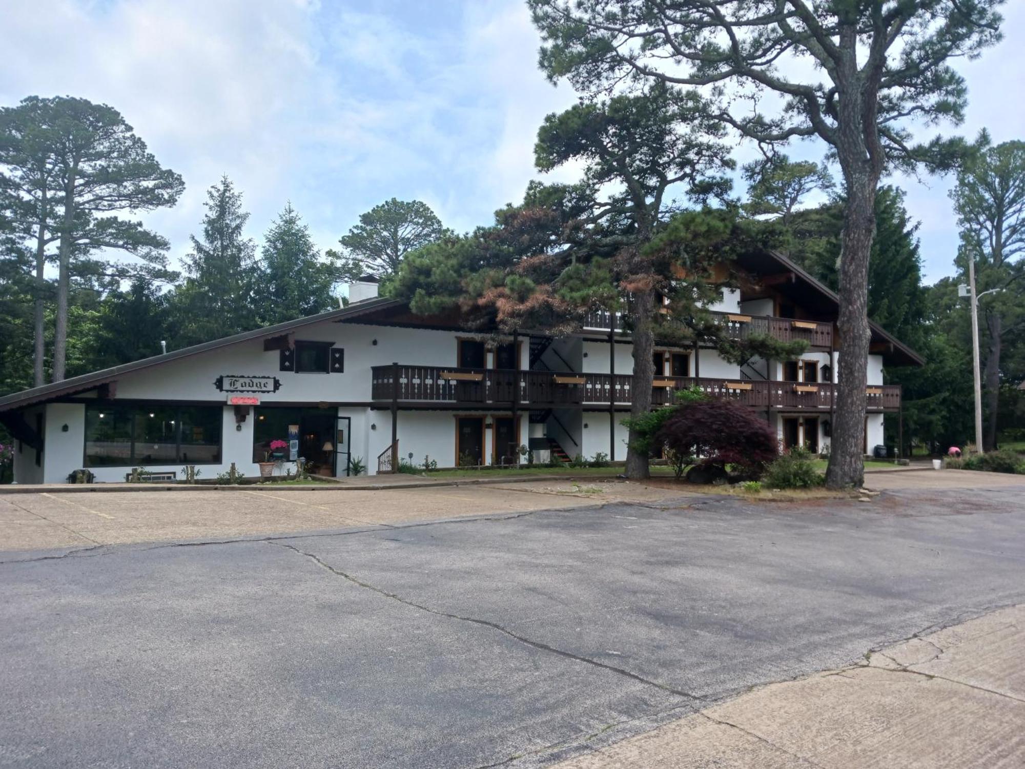Bavarian Inn Motel & Restaurant Eureka Springs Exterior foto